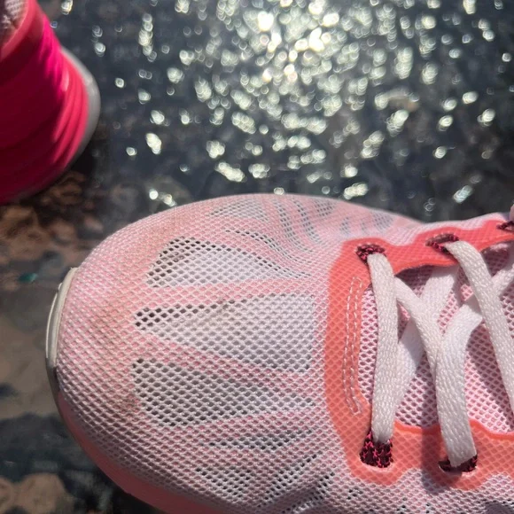 Nike Women's Pink, White and Black athletic sneakers. - Picture 14 of 17